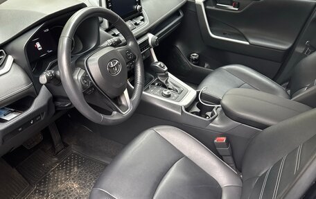 Toyota RAV4, 2020 год, 3 900 000 рублей, 8 фотография