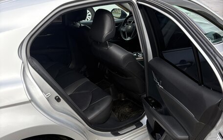Toyota Camry, 2020 год, 2 700 000 рублей, 7 фотография