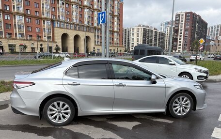 Toyota Camry, 2020 год, 2 700 000 рублей, 5 фотография