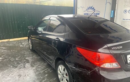 Hyundai Solaris II рестайлинг, 2012 год, 680 000 рублей, 2 фотография