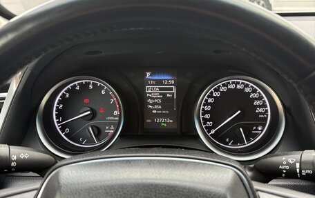 Toyota Camry, 2020 год, 2 700 000 рублей, 12 фотография