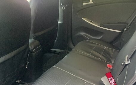 Hyundai Solaris II рестайлинг, 2012 год, 680 000 рублей, 10 фотография