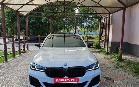 BMW 5 серия, 2021 год, 5 500 000 рублей, 3 фотография
