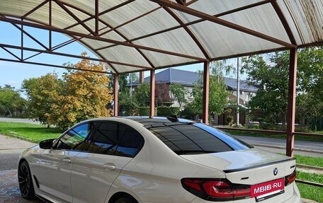 BMW 5 серия, 2021 год, 5 500 000 рублей, 5 фотография