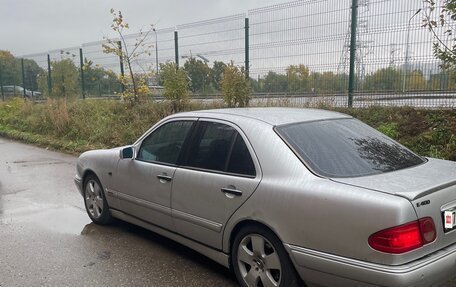 Mercedes-Benz E-Класс, 1998 год, 370 000 рублей, 5 фотография