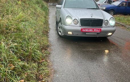 Mercedes-Benz E-Класс, 1998 год, 370 000 рублей, 4 фотография