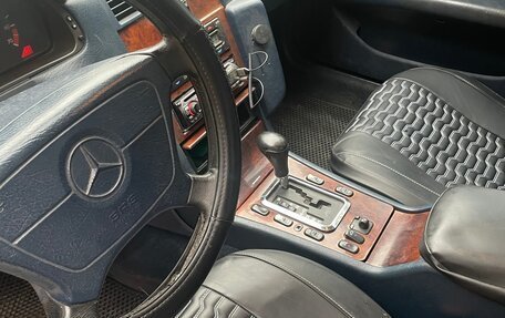 Mercedes-Benz E-Класс, 1998 год, 370 000 рублей, 13 фотография