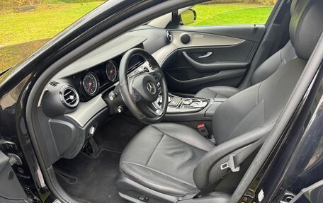 Mercedes-Benz E-Класс, 2016 год, 1 700 000 рублей, 14 фотография