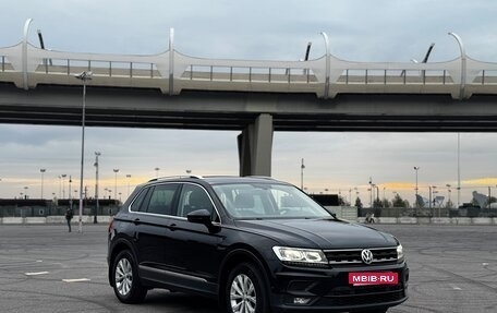 Volkswagen Tiguan II, 2017 год, 2 150 000 рублей, 2 фотография