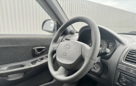 Hyundai Accent II, 2003 год, 670 000 рублей, 13 фотография
