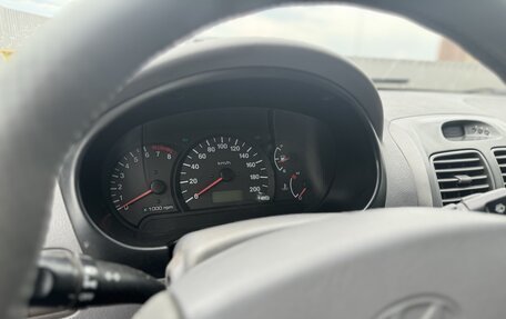 Hyundai Accent II, 2003 год, 670 000 рублей, 23 фотография