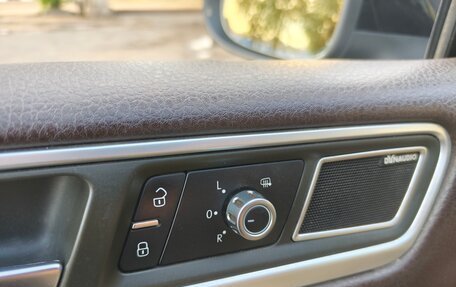 Volkswagen Touareg III, 2010 год, 1 799 000 рублей, 14 фотография