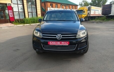 Volkswagen Touareg III, 2010 год, 1 799 000 рублей, 3 фотография