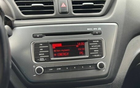 KIA Rio III рестайлинг, 2015 год, 1 179 000 рублей, 30 фотография