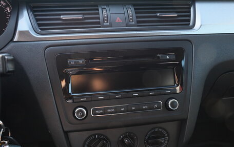 Skoda Rapid I, 2015 год, 1 070 000 рублей, 18 фотография