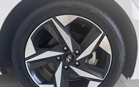 Hyundai Elantra, 2021 год, 1 470 000 рублей, 19 фотография