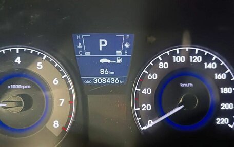 Hyundai Solaris II рестайлинг, 2011 год, 450 000 рублей, 14 фотография