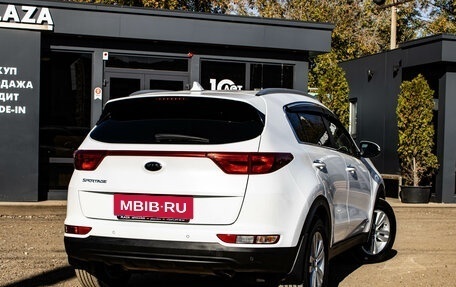 KIA Sportage IV рестайлинг, 2018 год, 1 899 000 рублей, 3 фотография