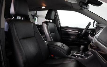 Toyota Highlander III, 2019 год, 3 990 000 рублей, 9 фотография