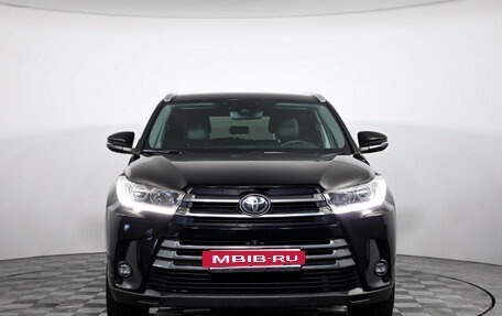 Toyota Highlander III, 2019 год, 3 990 000 рублей, 2 фотография