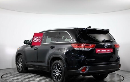 Toyota Highlander III, 2019 год, 3 990 000 рублей, 7 фотография