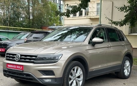 Volkswagen Tiguan II, 2018 год, 2 320 000 рублей, 1 фотография