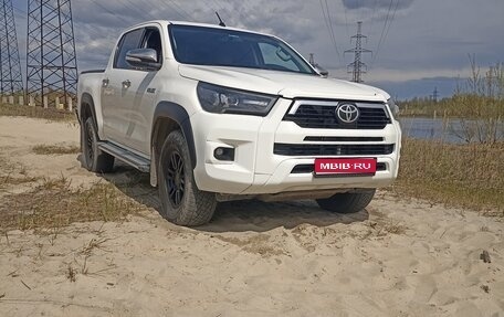 Toyota Hilux VIII, 2015 год, 2 700 000 рублей, 1 фотография
