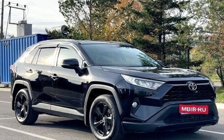 Toyota RAV4, 2021 год, 3 926 000 рублей, 1 фотография