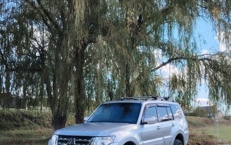 Mitsubishi Pajero IV, 2011 год, 2 450 000 рублей, 1 фотография