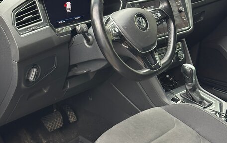 Volkswagen Tiguan II, 2018 год, 2 320 000 рублей, 9 фотография