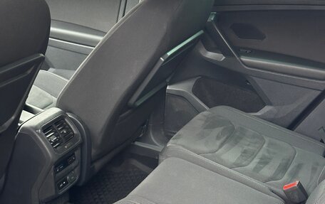 Volkswagen Tiguan II, 2018 год, 2 320 000 рублей, 11 фотография