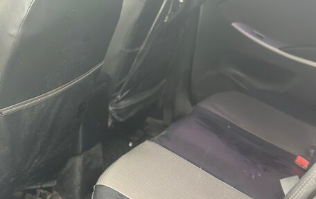 Hyundai Solaris II рестайлинг, 2012 год, 600 000 рублей, 6 фотография