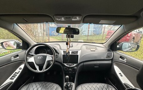 Hyundai Solaris II рестайлинг, 2012 год, 600 000 рублей, 12 фотография