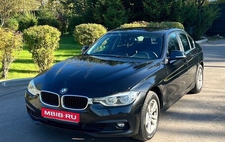 BMW 3 серия, 2017 год, 1 780 000 рублей, 8 фотография
