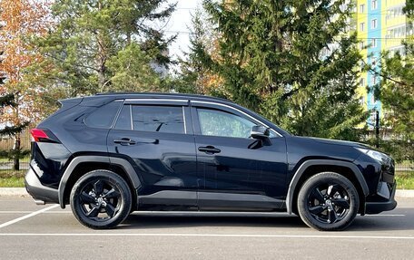 Toyota RAV4, 2021 год, 3 926 000 рублей, 12 фотография