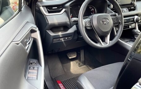 Toyota RAV4, 2021 год, 3 926 000 рублей, 18 фотография