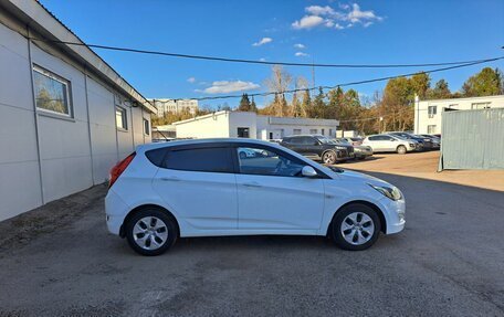 Hyundai Solaris II рестайлинг, 2016 год, 575 000 рублей, 4 фотография