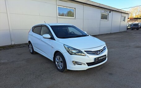 Hyundai Solaris II рестайлинг, 2016 год, 575 000 рублей, 3 фотография