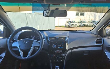 Hyundai Solaris II рестайлинг, 2016 год, 575 000 рублей, 14 фотография