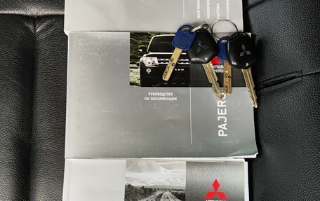 Mitsubishi Pajero IV, 2011 год, 2 450 000 рублей, 32 фотография