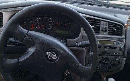 Nissan Primera II рестайлинг, 2000 год, 200 000 рублей, 5 фотография
