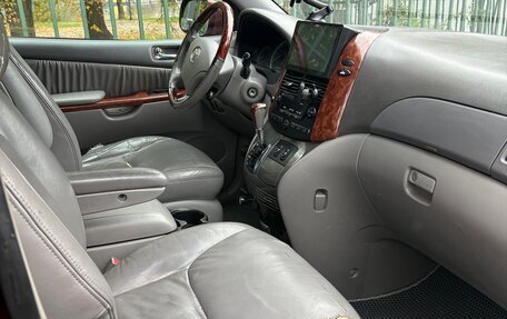 Toyota Sienna II рестайлинг, 2004 год, 1 150 000 рублей, 3 фотография