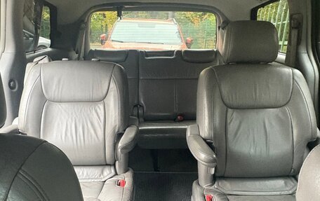Toyota Sienna II рестайлинг, 2004 год, 1 150 000 рублей, 5 фотография