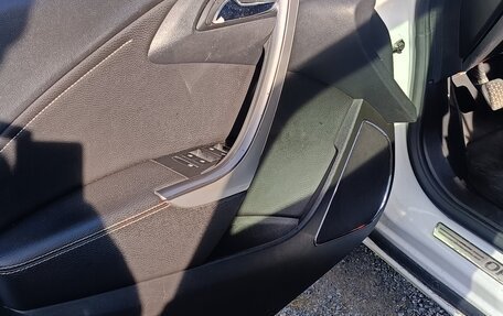 Opel Astra J, 2011 год, 499 999 рублей, 17 фотография