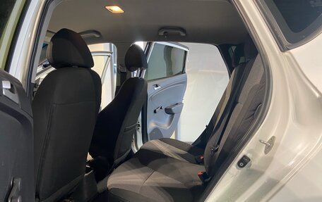 Hyundai Solaris II рестайлинг, 2012 год, 600 000 рублей, 13 фотография