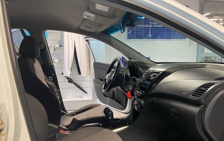 Hyundai Solaris II рестайлинг, 2012 год, 600 000 рублей, 9 фотография