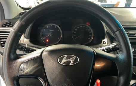 Hyundai Solaris II рестайлинг, 2012 год, 600 000 рублей, 19 фотография