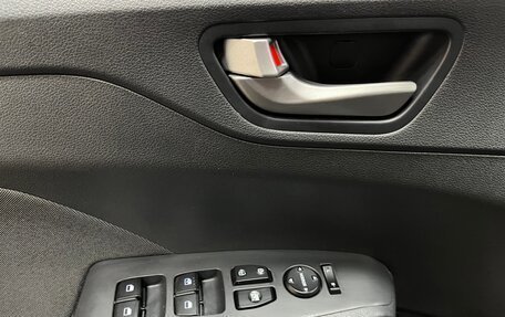 Hyundai Solaris II рестайлинг, 2017 год, 1 300 000 рублей, 10 фотография