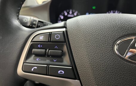 Hyundai Solaris II рестайлинг, 2017 год, 1 300 000 рублей, 17 фотография