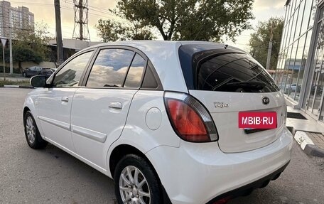 KIA Rio II, 2011 год, 669 000 рублей, 3 фотография